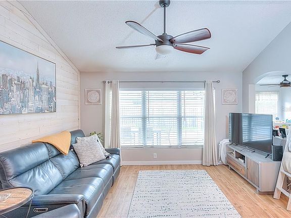 4th image of 4523 New Dawn Ct