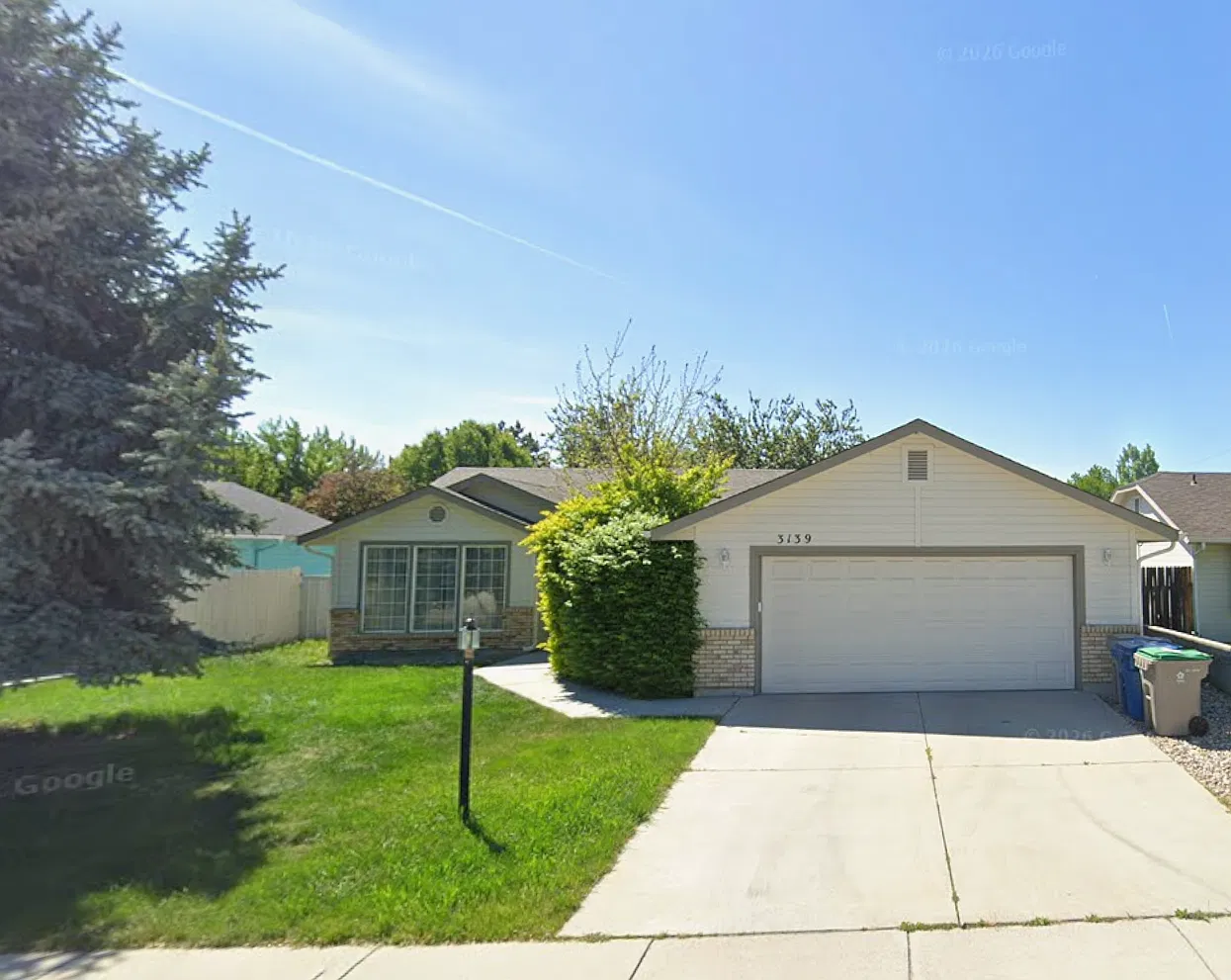 3 bed, 1442 sqft, $2,100 — Photo 1