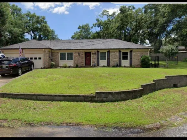 5303 Marks Pl, Milton, FL 32570