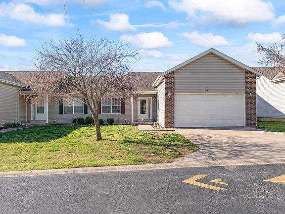 4th image of 521 Van Buren Road