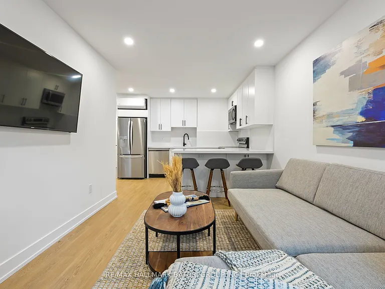 357 Eglinton Ave W #A — Photo 9