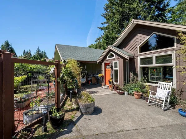 1456 Hurford Ave, Courtenay, BC V9N 6X3