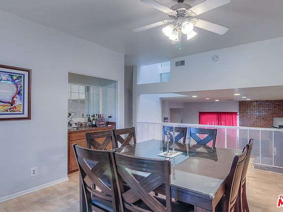 3rd image of 18242 Burbank Blvd Unit 7