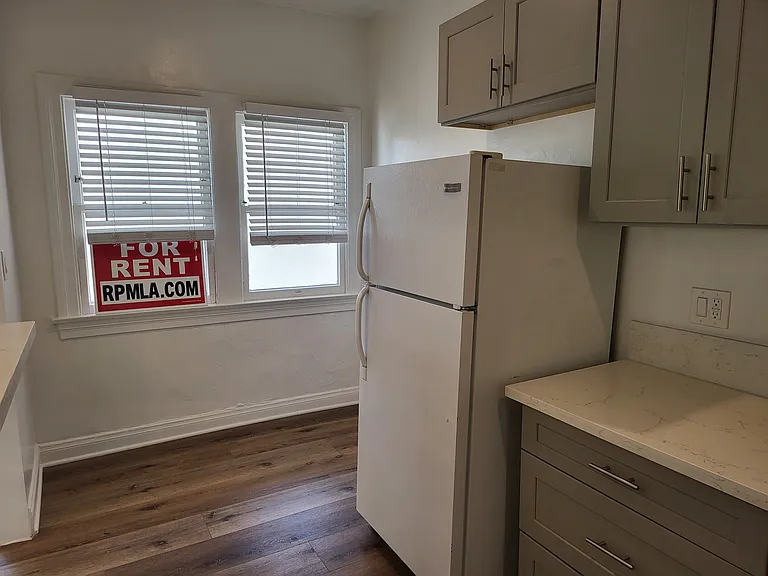 831 1/3 N Formosa Ave #831-1/3 — Photo 10