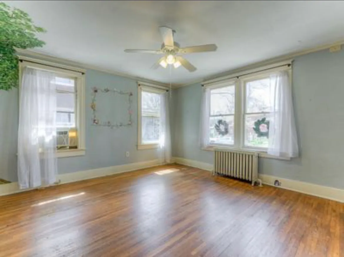 2 bed, 1200 sqft, $1,100 — Photo 2