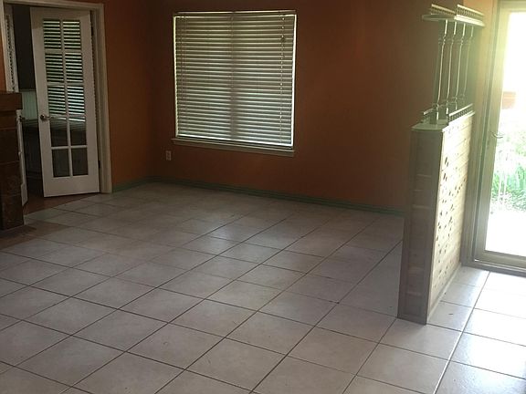3rd image of 803 Blessing Creek Dr