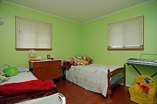 3rd image of 2521 N Lewis Ave