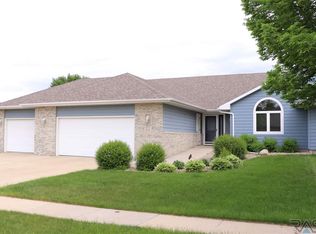 131 W Doral Ct, Sioux Falls, SD 57108