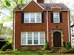 3810 Westwood Rd, University Heights, OH 44118