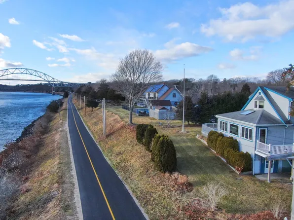 18 Gibbs Road, Sagamore Beach, MA 02562