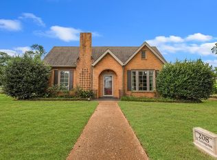 208 E Livingston St, San Augustine, TX 75972