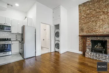 Rented by Bond New York