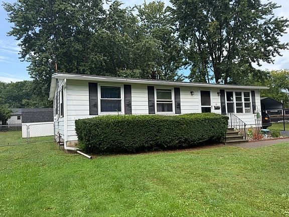 5th image of 63 Mill St