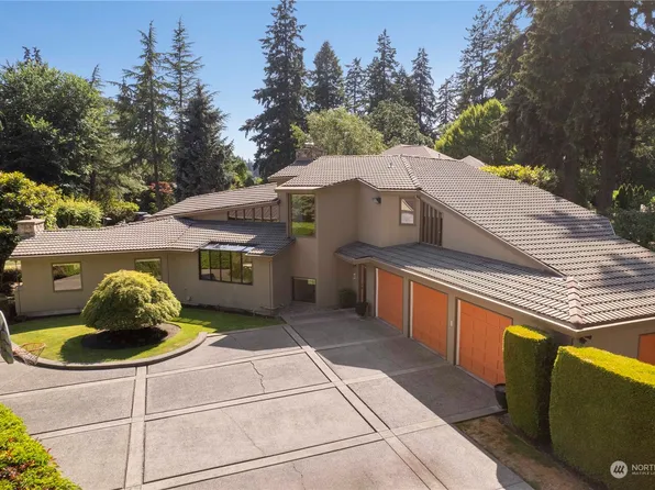 11425 SW Gravelly Lake Drive, Lakewood, WA 98499