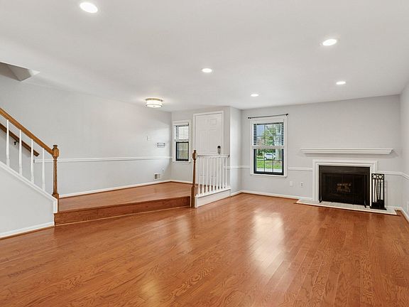 2nd image of 237 McIntosh Rd #82