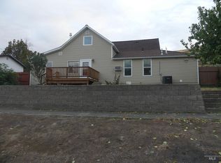 810 2nd St, Asotin, WA 99402