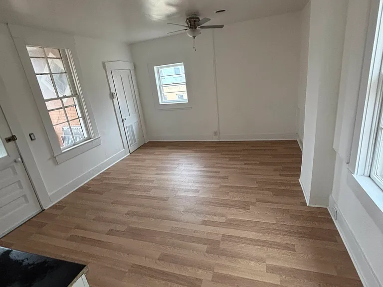 530 Western Ave #4 — Photo 2
