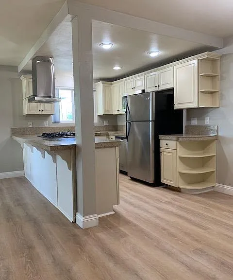 4303 Mentone St #4 — Photo 11