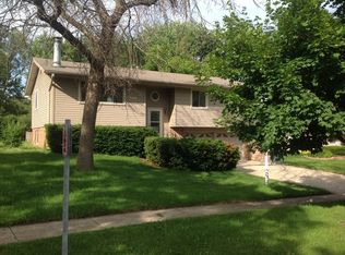 1408 Arlington Ln, Schaumburg, IL 60193