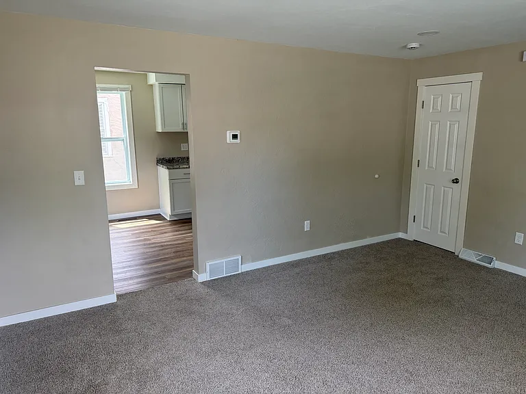 1159 Minahan St #1 — Photo 11