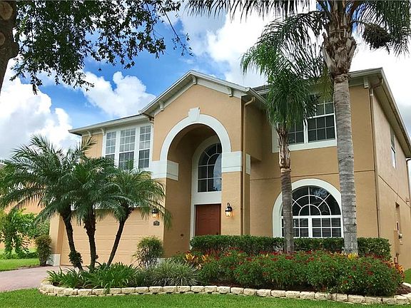 2nd image of 1701 Plantation Oak Dr