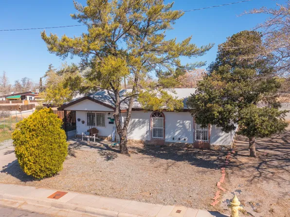 2439 Elizabeth St NE, Albuquerque, NM 87112
