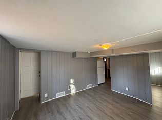 110 Summit St, Pontiac, MI 48342