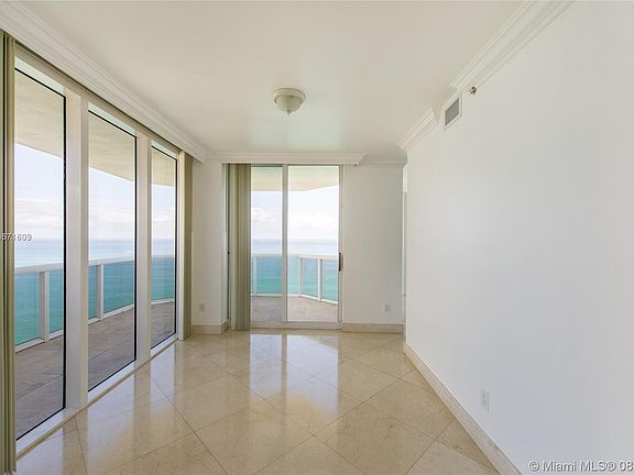 4th image of 4775 Collins Ave APT 3901