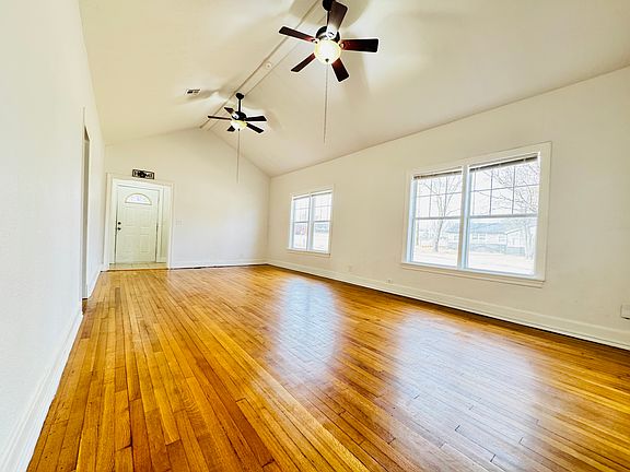 2nd image of 5504 E 5th Pl #1