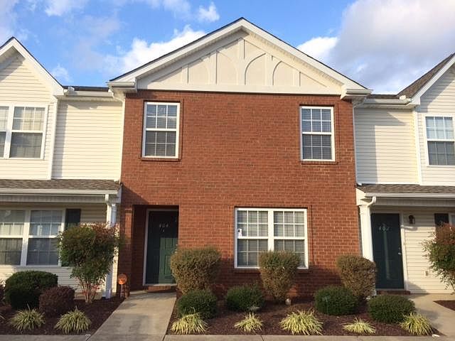 1st image of 404 Arapaho Dr