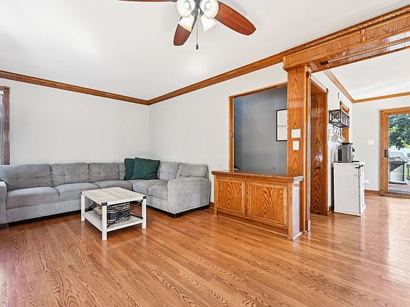 4th image of 109 N Harvard Ave