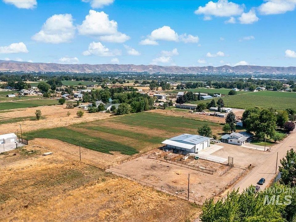 1st image of 2150 Gem Ave