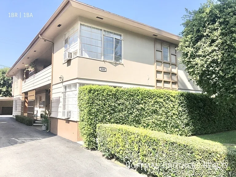 125 N Hamilton Dr #A — Photo 11