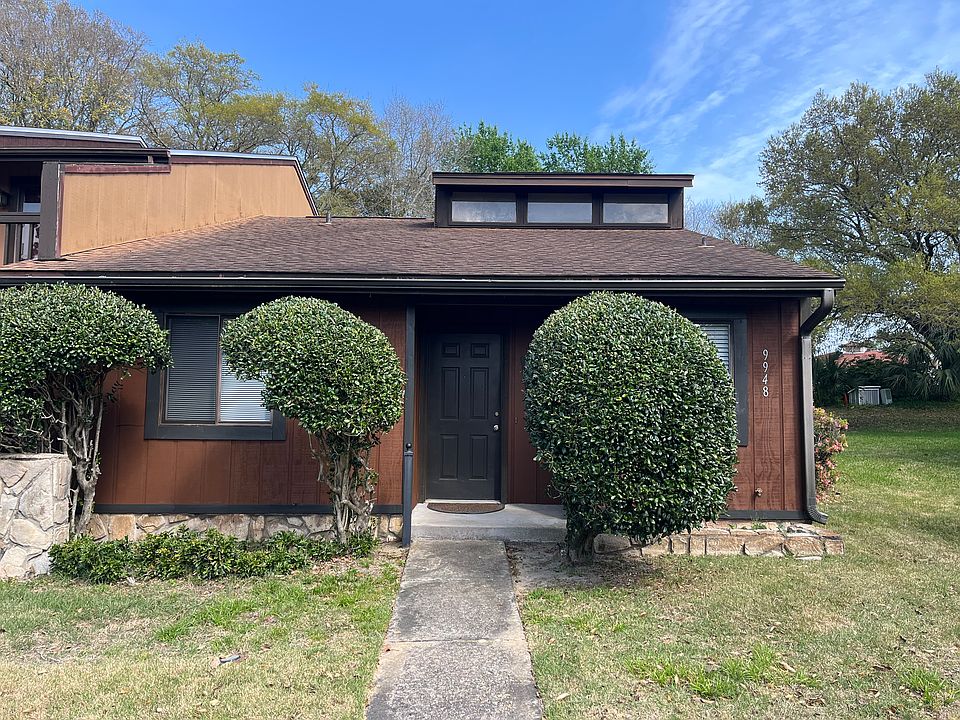 1st image of 9948 Fairway Villas Ln