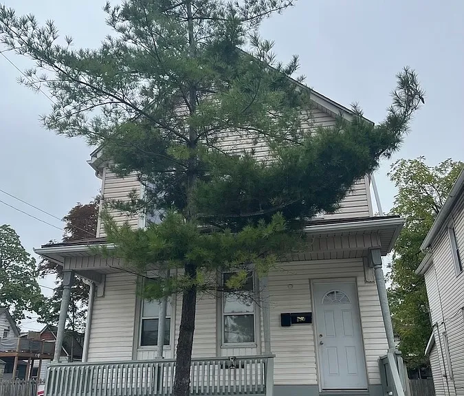 466 Wyandotte St W #MAIN — Photo 14