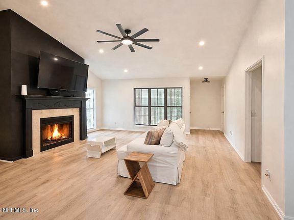 2nd image of 1104 WOOD HILL Place #1104