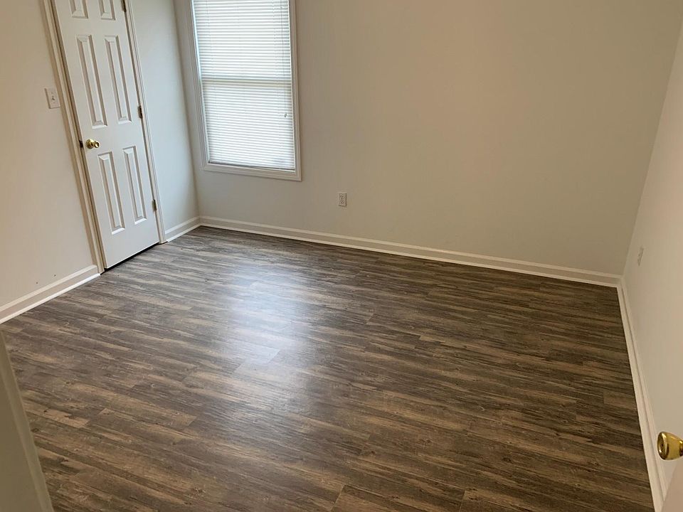 2nd image of 3039 N Cameron Ct