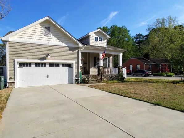 41 Robinson Dr, Newport News, VA 23601