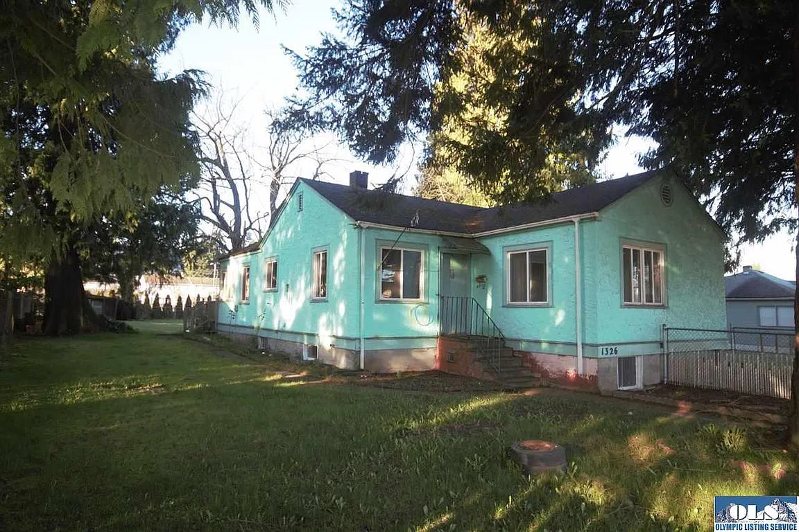 1326 Georgiana St photo 1
