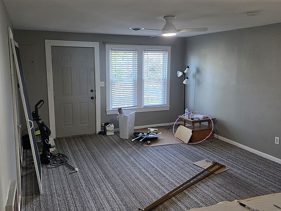 4th image of 202 W McKee St #1/2