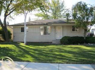 5342 Windham Dr, Sterling Heights, MI 48310