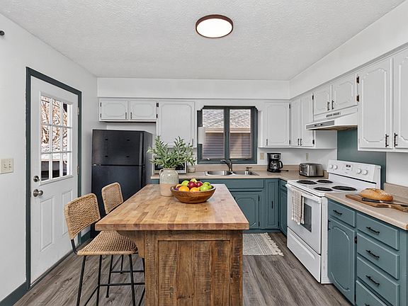 5th image of 615-617 Ken Maril Rd