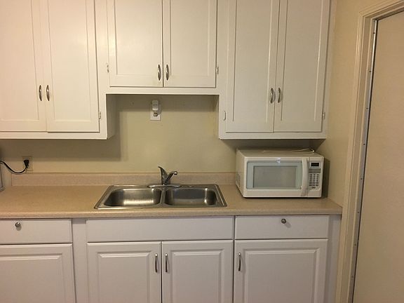 2nd image of 316 W Cypress Ave #316