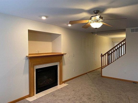 Living Room w/ Gas Fireplace