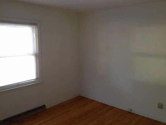 4th image of 273 S Wall St