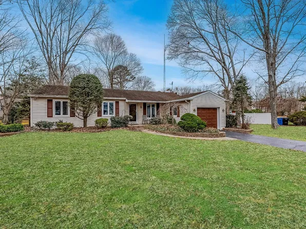 38 Foxborough Rd, Ocean View, NJ 08230