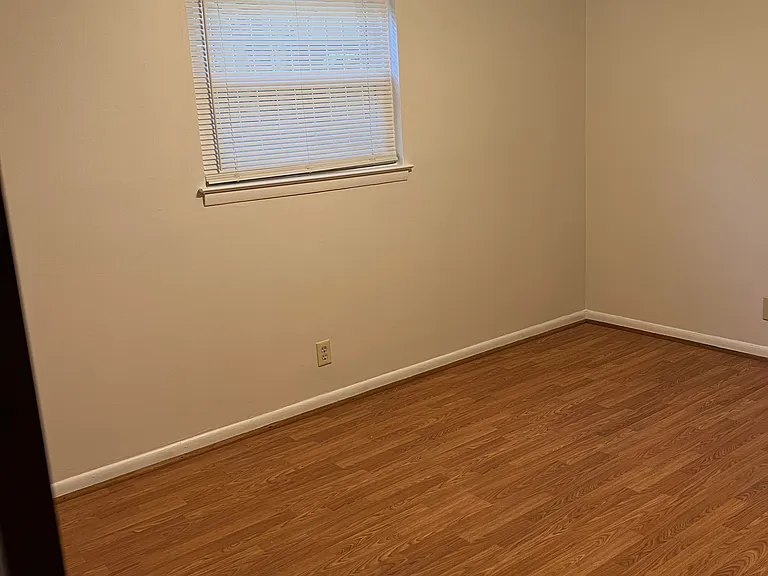 860 Monroe Dr NE #9 — Photo 6