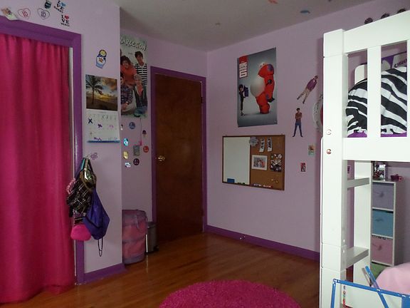 4th image of 302 Paul St