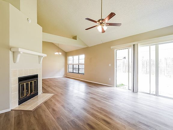 5th image of 472 Amethyst Way