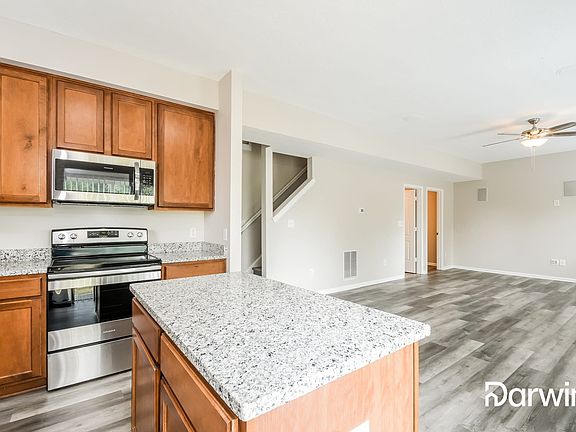 3rd image of 4936 Long Iron Dr